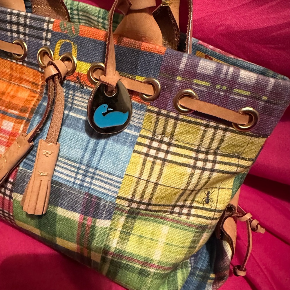 Dooney & Bourke Patchwork Crossbody Bag 13 x 7” & Flats SZ 9 plus Bonus wristlet - Picture 7 of 16